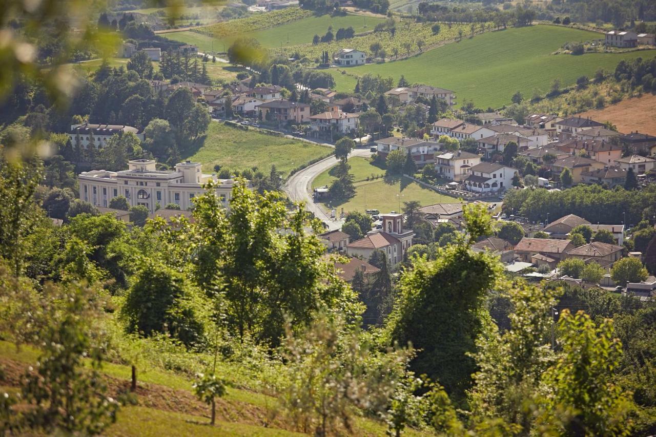 Albergo Romagna Fratta Terme Buitenkant foto