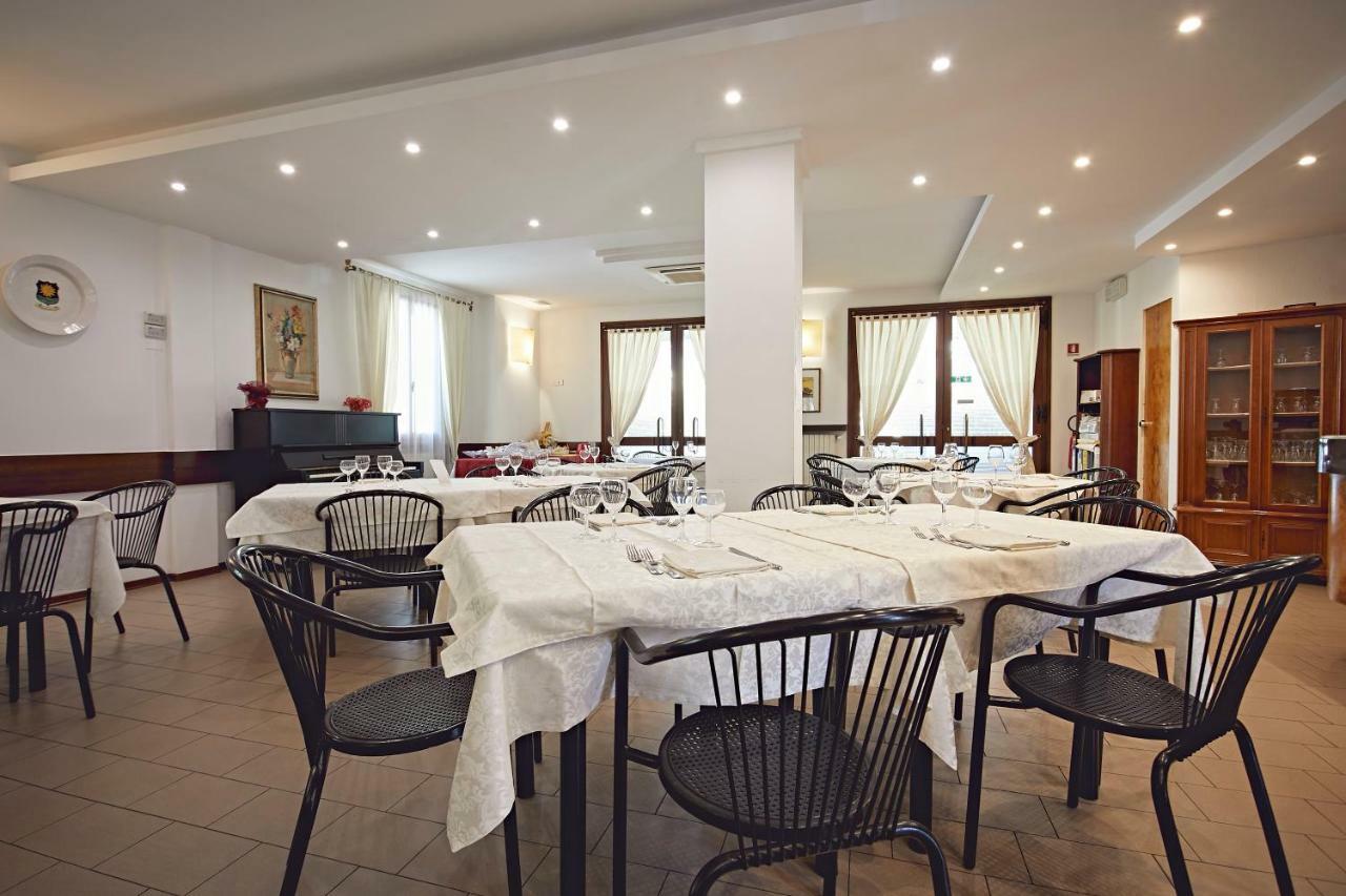 Albergo Romagna Fratta Terme Buitenkant foto